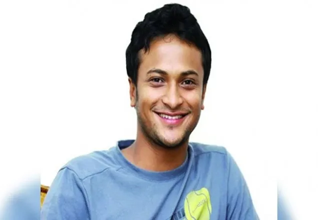 এবার সোনার ব্যবসায় সাকিব