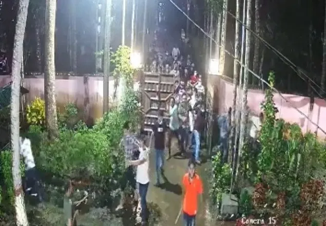 ইউএনও’র বাসায় হামলা: আ.লীগের ১২ নেতাকর্মীর জামিন মঞ্জুর