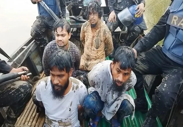 ময়মনসিংহে র‌্যাবের সঙ্গে জঙ্গিদের গুলিবিনিময়, আটক ৪