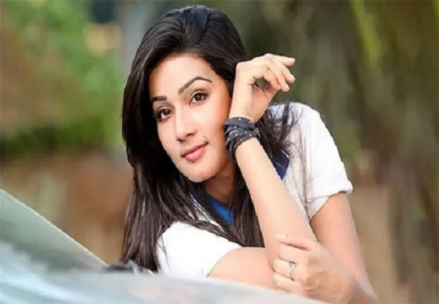 ১৩ সেপ্টেম্বর সারপ্রাইজ দিবেন মাহিয়া মাহি