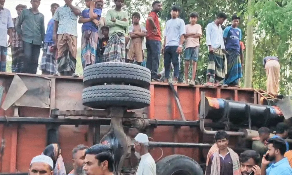 কুড়িগ্রামে ট্রাক-অটোরিকশার সংঘর্ষে নিহত ৫