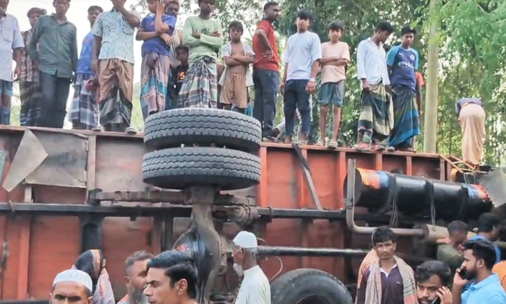 কুড়িগ্রামে ট্রাক-অটোরিকশা সংঘর্ষে একই পরিবারের ৪ জনসহ নিহত ৫