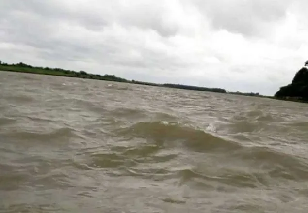সিরাজগঞ্জে যমুনা নদীতে নৌকা থেকে পড়ে নিহত ২