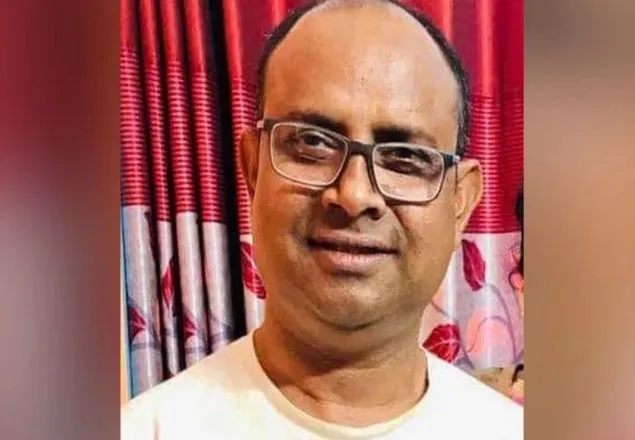 নড়াইলে প্রাইভেটকার জলাশয়ে, ইউপি চেয়ারম্যানসহ নিহত ২
