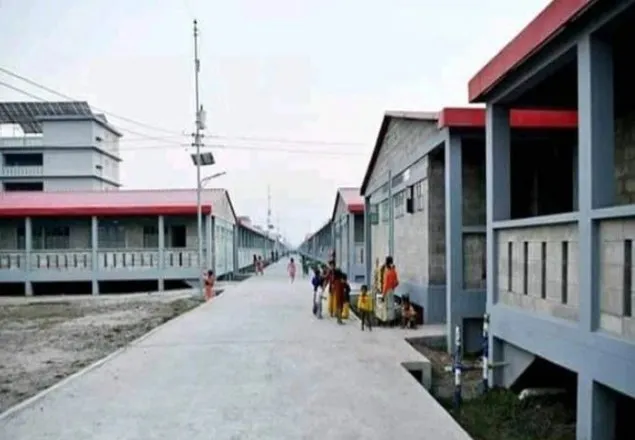ভাসানচার থেকে পালানোর সময় ১৮ রোহিঙ্গা আটক
