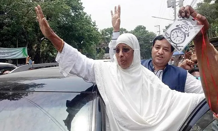 ছেলে অন্যায়ের শিকার, বিজয়ী হয়ে প্রধানমন্ত্রীকে জানাতে চান জায়েদা