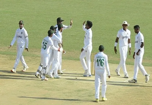 প্রথম দিনে ১৬২ রানে অলআউট বাংলাদেশ