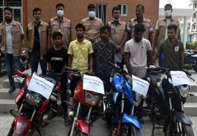 ফরিদপুরে চোর চক্রের ৫ সদস্য আটক