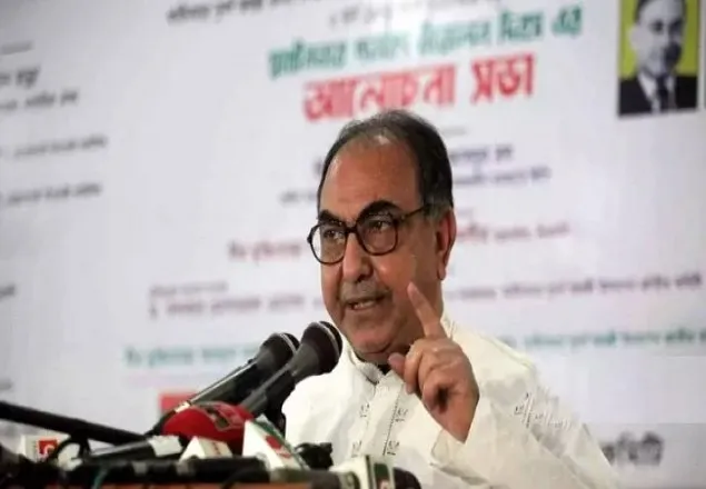 সরকার কাটা-ছেঁড়া করে সংবিধানকে শেষ করে দিয়েছে : মির্জা আব্বাস