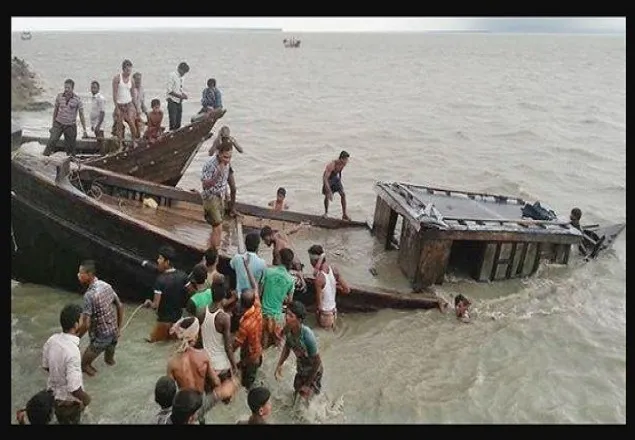 তুরাগে ট্রলারডুবিতে নিখোঁজ ৫, শিশুসহ ৩ জনের লাশ উদ্ধার