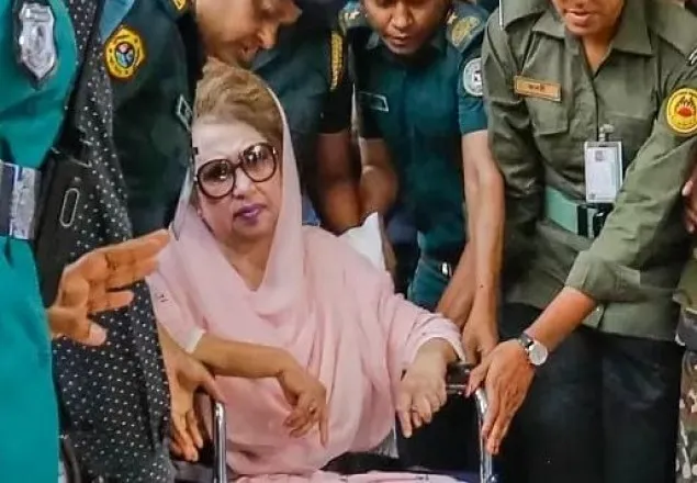 খালেদা জিয়াকে হাসপাতালে নেয়া হচ্ছে বিকেলে 