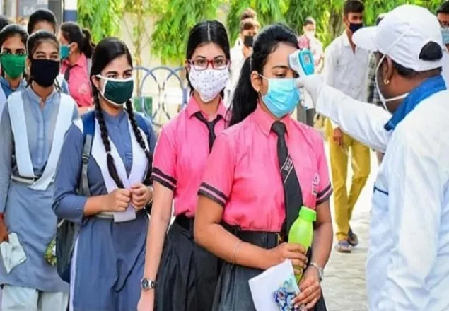 চলতি সপ্তাহেই স্কুলশিক্ষার্থীদের টিকাদান শুরু