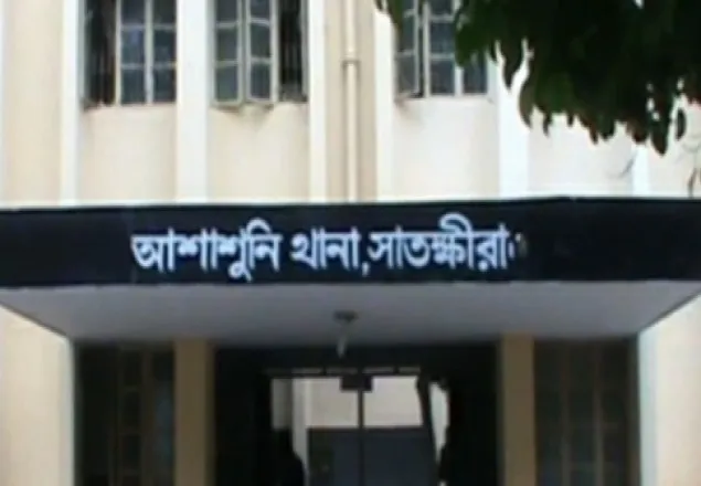 মোটরসাইকেল দুর্ঘটনায় প্রাণ গেল ২ প্রতিমা দর্শনার্থী বন্ধুর