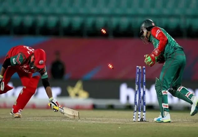 ১০৭ রানে ওমানের ৭ উইকেট নেই