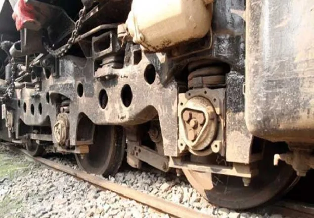 মগবাজার ক্রসিংয়ে ট্রেন লাইনচ্যুত