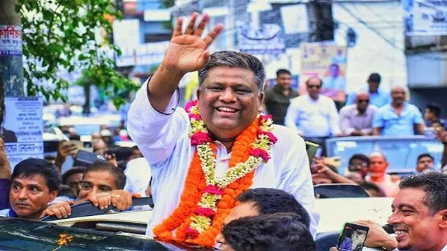 সিলেটের নতুন নগর পিতা আনোয়ারুজ্জামান