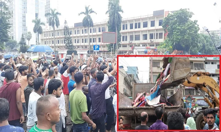 গুলিস্তানে উচ্ছেদ অভিযান শুরু, হকারদের বিক্ষোভ