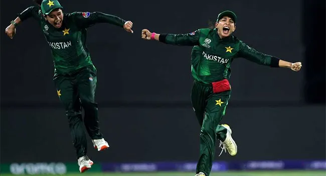 জয় দিয়ে বিশ্বকাপ শুরু পাকিস্তানের