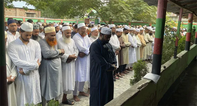 ছাত্রশিবিরের কেন্দ্রীয় সভাপতি মঞ্জুরুল ইসলামের মায়ের দ্বিতীয় জানাজা অনুষ্ঠিত