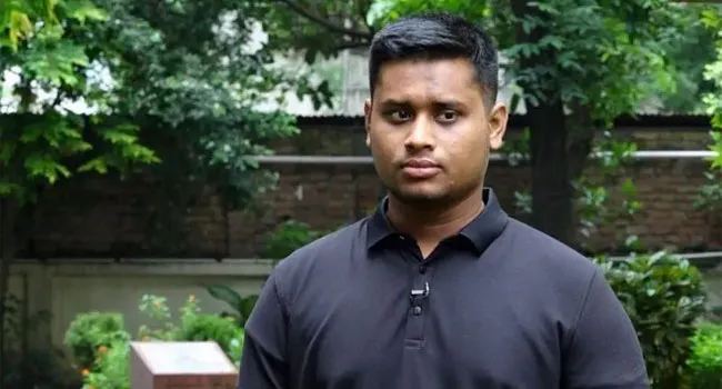 রাষ্ট্রপতিকে অবশ্যই চলে যেতে হবে : হাসনাত আব্দুল্লাহ