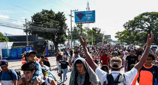 অভিবাসন নীতিতে যে পরিবর্তন আনতে পারেন ট্রাম্প