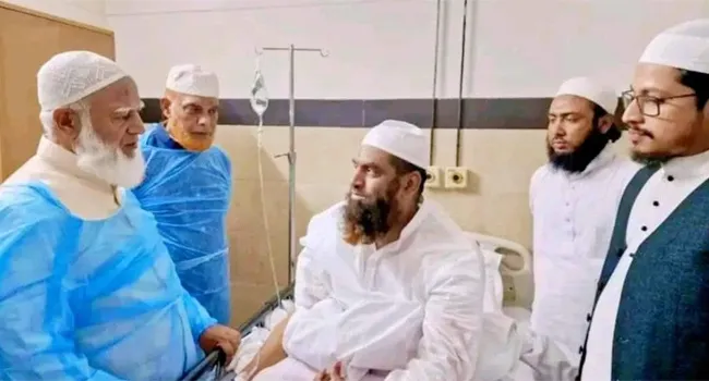 মাওলানা মামুনুল হককে দেখতে হাসপাতালে জামায়াত আমির