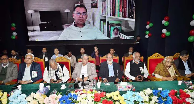 রাষ্ট্র মেরামতের সময় জানতে চাওয়ার অধিকার জনগণের রয়েছে : তারেক রহমান