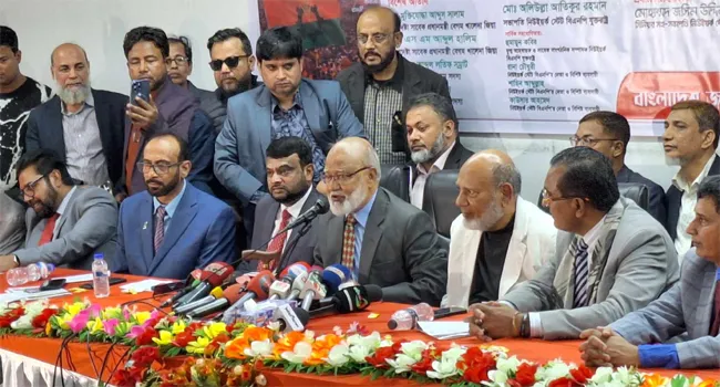 নির্বাচন নিয়ে ষড়যন্ত্র হচ্ছে : খন্দকার মোশাররফ
