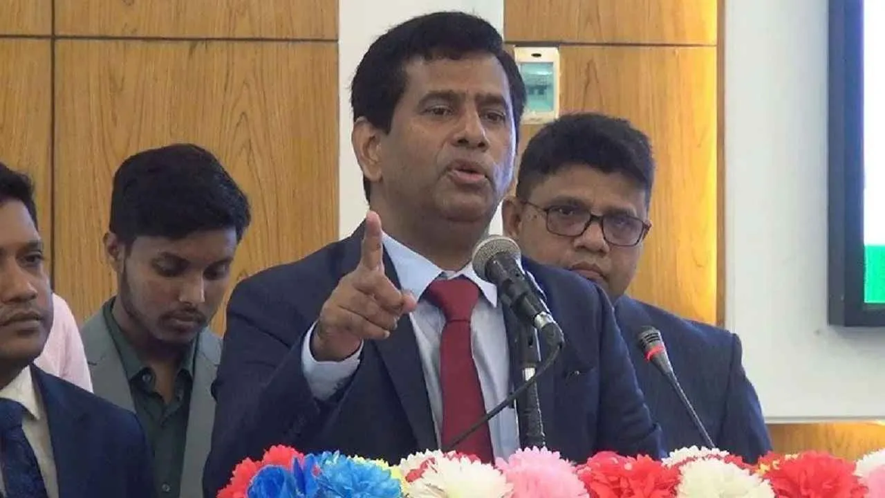 এই বিচার দেশপ্রেমিক সেনার বিরুদ্ধে নয়: চিফ প্রসিকিউটর