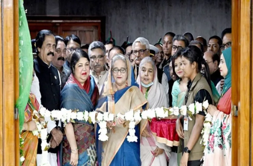 গণতন্ত্র ও স্থিতিশীলতা অব্যাহত রাখতে গুরুত্বারোপ করেছেন প্রধানমন্ত্রী