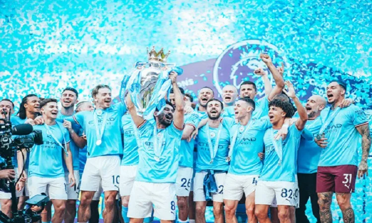 চেলসিকে হারিয়ে শিরোপা উদযাপন ম্যান সিটির
