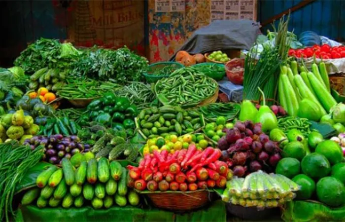 রোজার শুরুতে অস্বস্তি  বাজারে