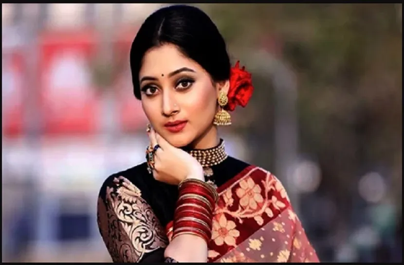 বই লিখবেন চিত্রনায়িকা পূজা চেরি