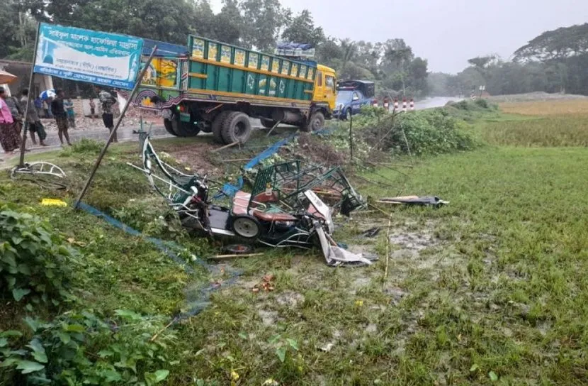 জামালপুরে ট্রাক-ইজিবাইক সংঘর্ষ, নিহত ৪