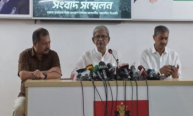 অগ্নিকাণ্ড ‘উদোর পিণ্ডি বুধোর ঘাড়ে’ চাপানোর কৌশলে সরকার: ফখরুল