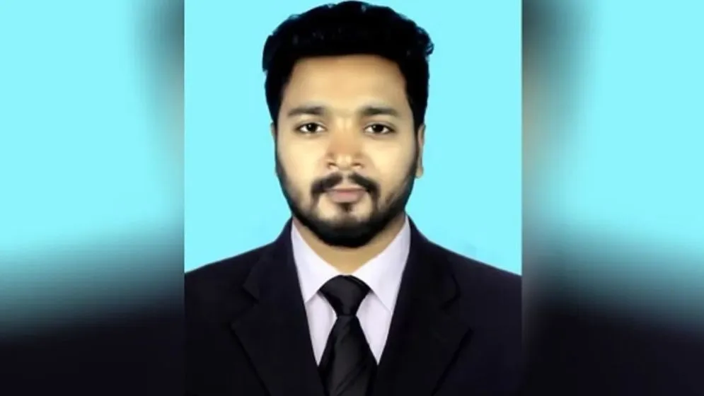 পাসপোর্ট অফিসের সামনে প্রকাশ্যে যুবককে কুপিয়ে হত্যা