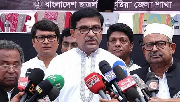 বিদেশী প্রভুদের কাছে ধর্ণা দিয়ে লাভ নেই : হানিফ