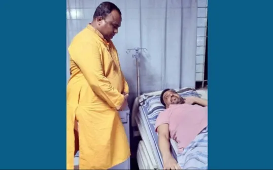গুরুতর অসুস্থ হয়ে বিএসএমএমইউয়ে ভর্তি সম্রাট