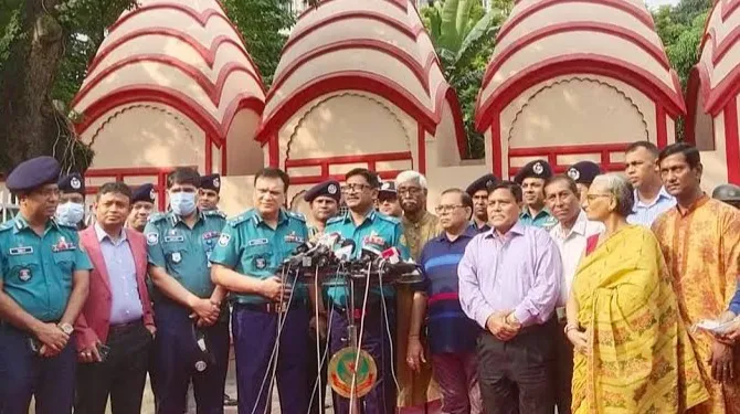 মণ্ডপে জঙ্গি হামলার ঝুঁকি উড়িয়ে দেওয়া যায় না : ডিএমপি কমিশনার