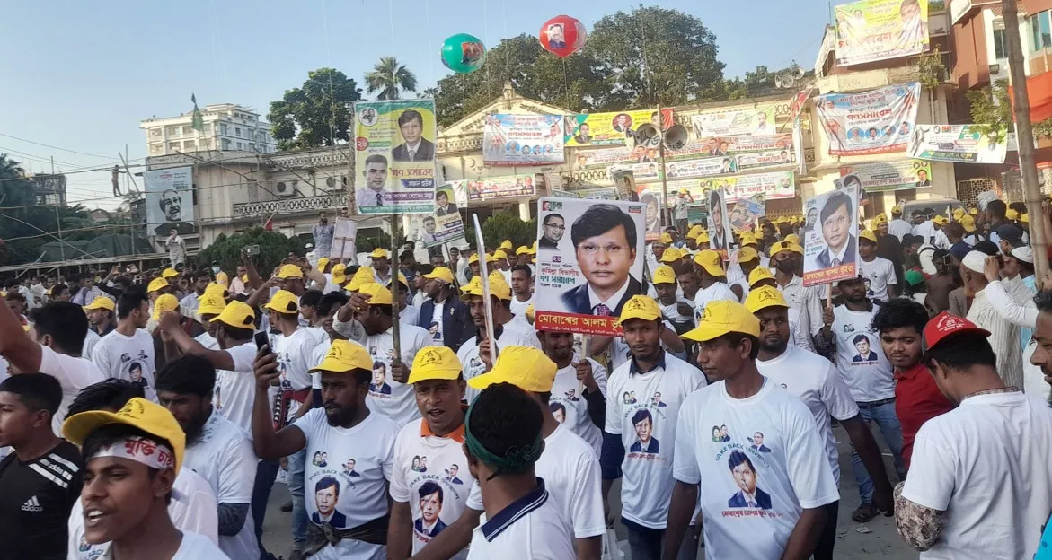 কুমিল্লায় সমাবেশস্থলে পৌঁছেছেন মির্জা ফখরুল