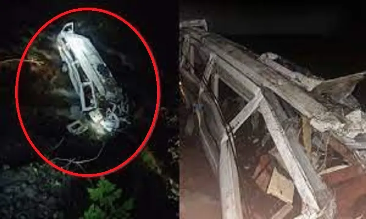 ভারতে পর্যটকবাহী গাড়ি খাদে, নিহত ১০