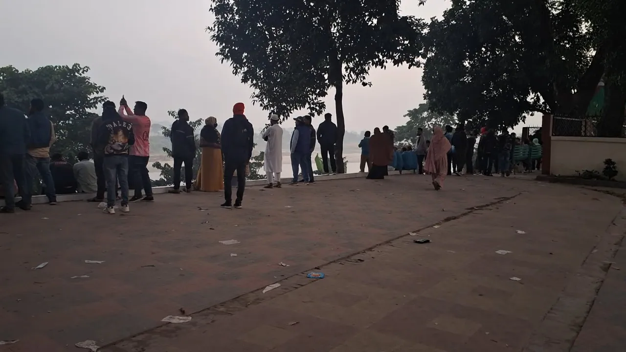 তেঁতুলিয়ায় তাপমাত্রা নেমেছে ১৬ ডিগ্রি সেলসিয়াসে