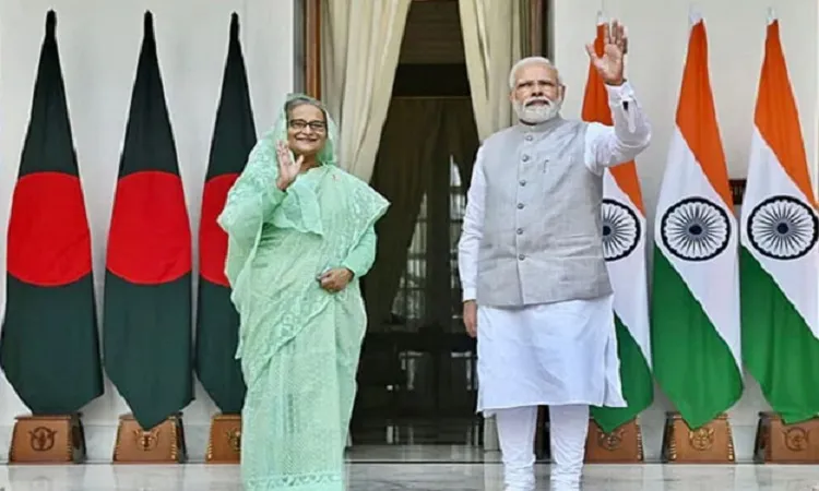 নয়াদিল্লিতে বৈঠকে শেখ হাসিনা ও নরেন্দ্র মোদি