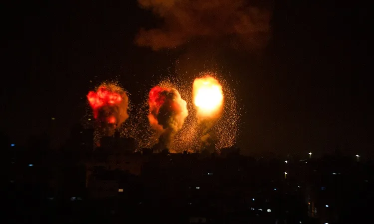 Israel carries out air strikes on Gaza Strip