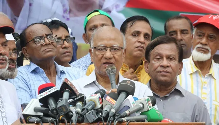 মধ্যবিত্তরা গরীব হয়ে যাচ্ছে : ড. মোশাররফ