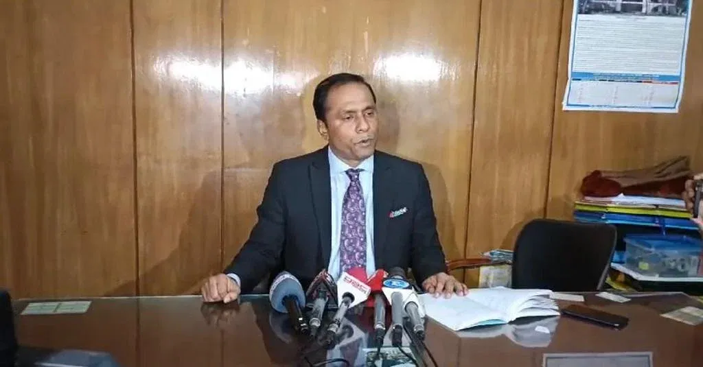 রাজনৈতিক বিবেচনা কারণে সরকার আইনের ক্ষমতাটি ব্যবহার করছে না : কায়সার কামাল