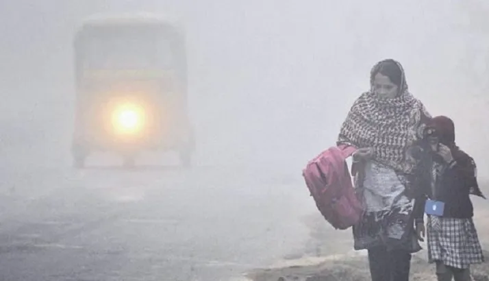 হিলিতে জেঁকে বসেছে শীত, বৃষ্টির সম্ভাবনা