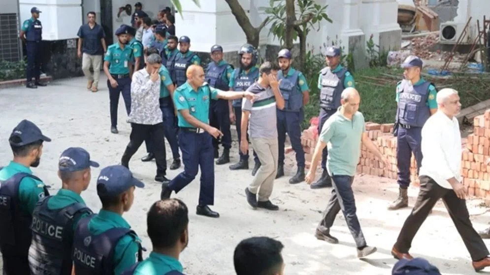 কারাগারে যেভাবে প্রথম দিন কাটালেন সেই ১৫ সেনা কর্মকর্তা