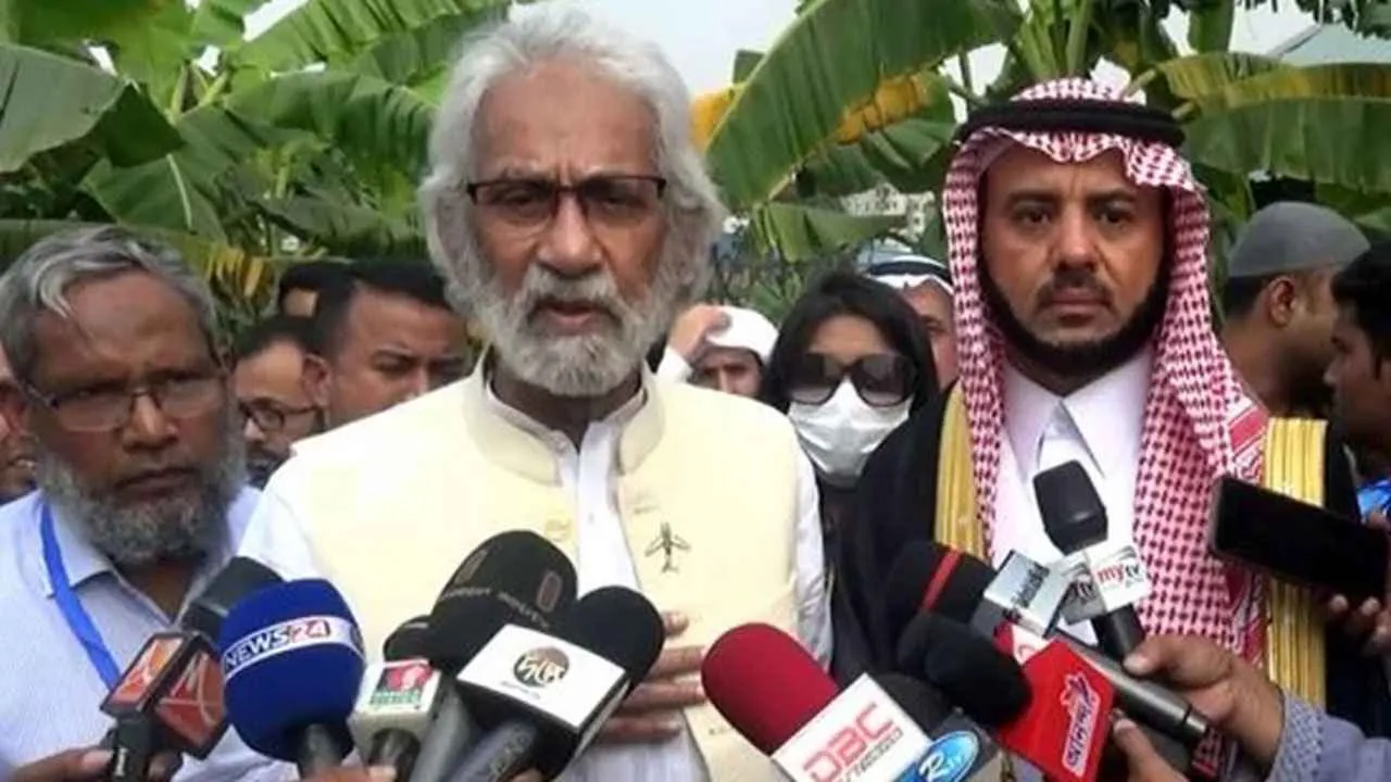বাংলাদেশিদের ভিসা দেবে কি না তা ভারতের ব্যাপার: উপদেষ্টা আরিফ