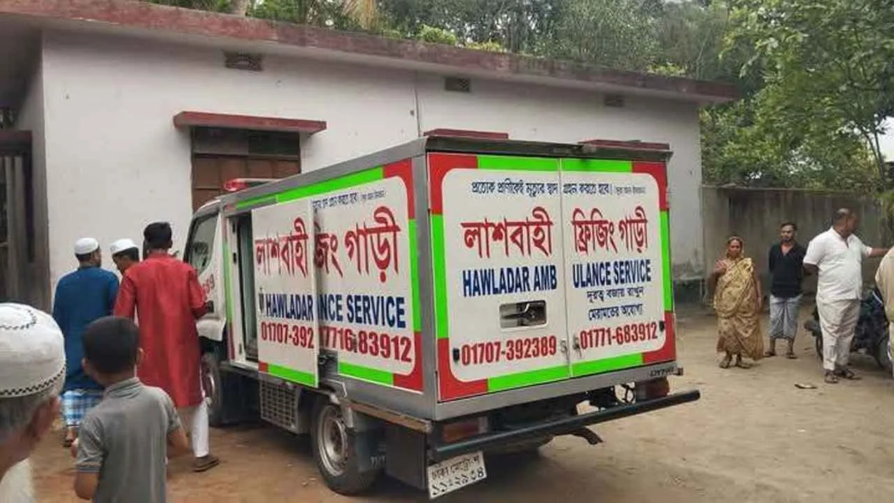 ঈদের দিনে সড়কে ঝরল ২১ প্রাণ, দুর্ঘটনার বড় কারণ মোটরসাইকেল
